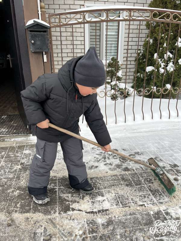 Убрался во дворе